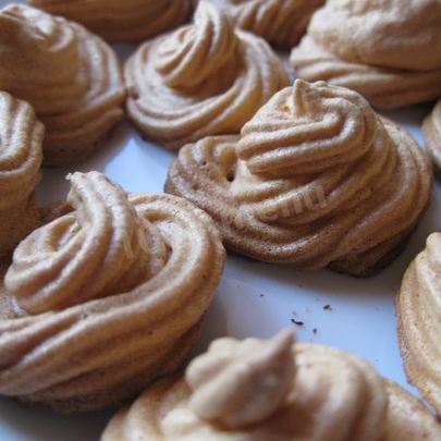 Безе на белках и пудре