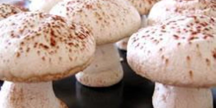 Рецепт грибочков из безе