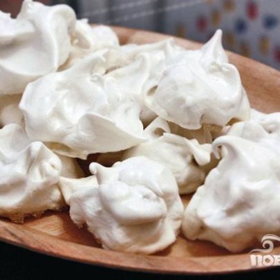 Меренги с орехами