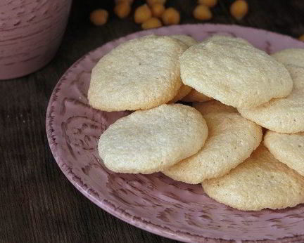 Нутово-миндальные безе