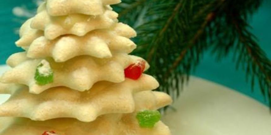 Рецепт снежной елки из безе