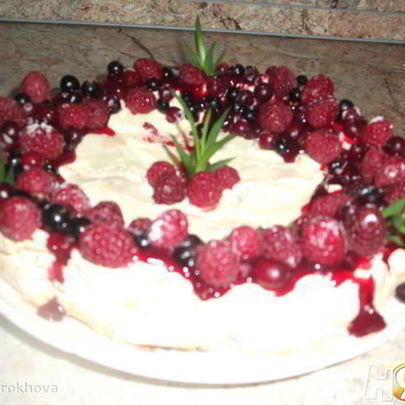 Торт-безе Рождественский венок