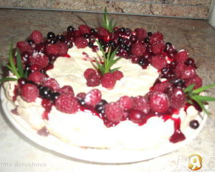 Торт-безе Рождественский венок