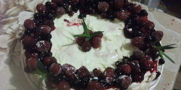 торт-безе рождественский венок