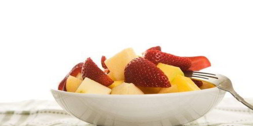 Рецепт десерта из манго, клубники и текилы