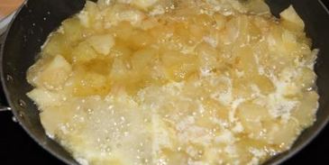 чизкейк с халвой и карамельными яблочками