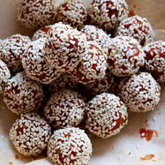 Рецепт Халвы из моркови с молоком, миндалем и имбирем