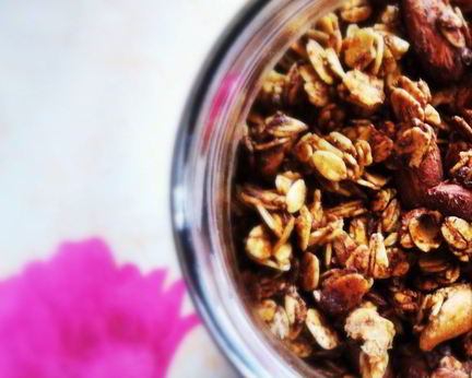 Хрустящая кокосовая гранола c кешью