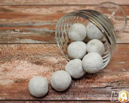 Чечевичные конфеты с миндалем