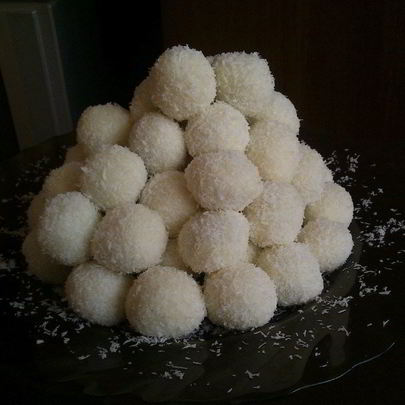 Кокосовые конфеты с изюмом