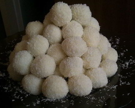 Кокосовые конфеты с изюмом