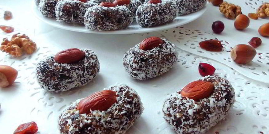 Рецепт конфет из чернослива в кокосовой стружке
