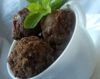 Мягкие черешневые конфеты с ромом и маскарпоне