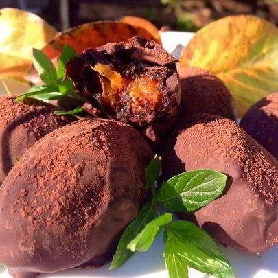 Шоколадные конфеты с черносливом