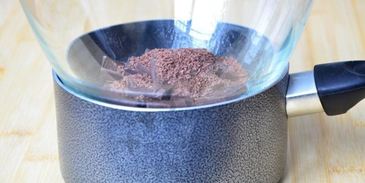 шоколадные конфеты с фундуком