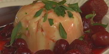 баварский крем с ягодным соусом