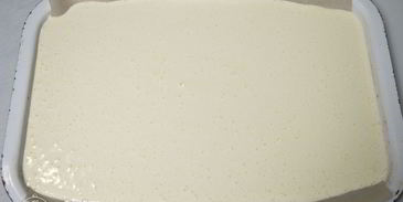 бисквитный рулет с клубничным кремом