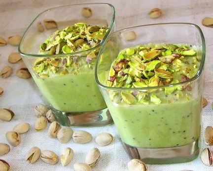 Фруктовый крем с фисташками