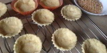 корзиночки из песочного теста с заварным кремом