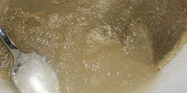 крем-капучино со сливками и сладким кофейным соусом