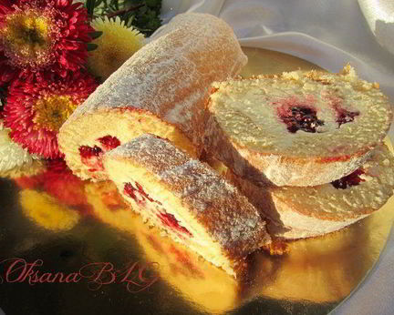 Необыкновенно нежный бисквитный рулет с молочно-масляным кремом