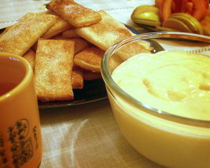 Слоеные коржики с заварным кремом