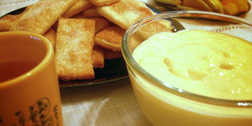 Рецепт слоеных коржиков с заварным кремом