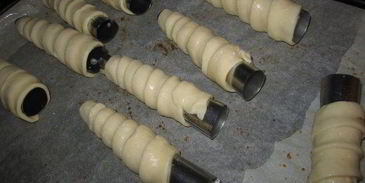 трубочки с ореховым кремом