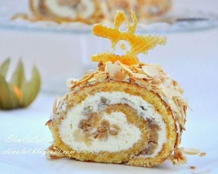 Тыквенный рулет со сливочным кремом и карамельными яблочками