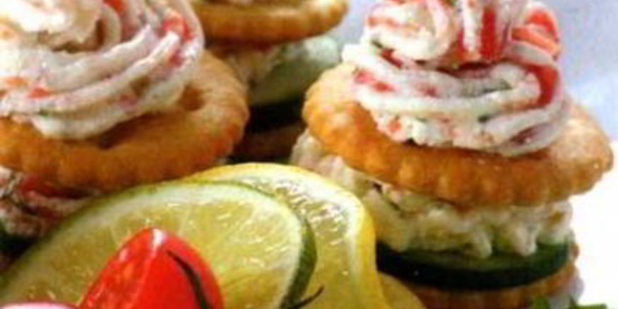 Рецепт закуски с сырным кремом и красной икрой