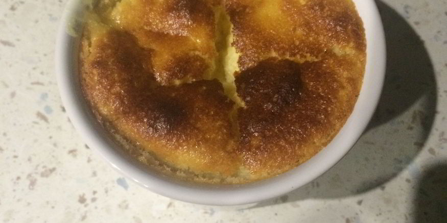 Рецепт лимонного пудинга с цедрой и соком