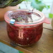 Рецепт Мармелада из ревеня и клубники с мятой