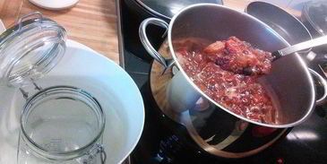 мармелад из ревеня и клубники с мятой