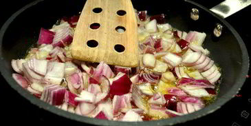 стейк с соусом луковый мармелад