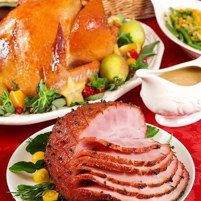 Запеченная ветчина с гвоздикой в глазури из апельсинового мармелада и хрена
