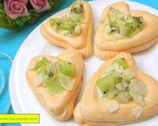 Меренги со сгущенкой и киви