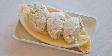 банановое мороженое без мороженицы и banana split