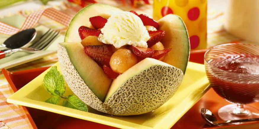 Рецепт фруктового салата с мороженым