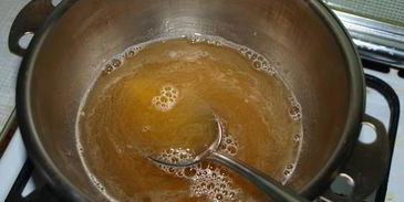 мороженое медово-лимонное с орехами