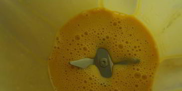 мороженое медово-лимонное с орехами