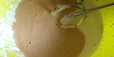 мороженое медово-лимонное с орехами