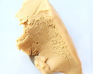 Мороженое с карамелизованным белым шоколадом