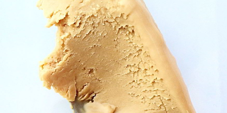 Рецепт мороженого с карамелизованным белым шоколадом