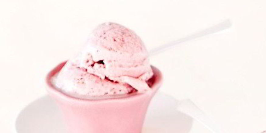 Рецепт мягкого клубничного мороженого