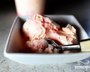 Мятно-ванильное сливочное мороженое