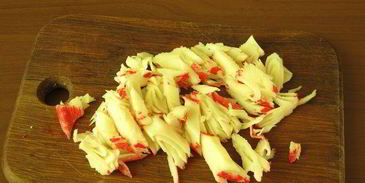 соленое мороженое с крабовыми палочками