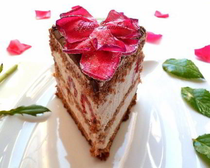 Торт-мороженое Малиново-розовая симфония