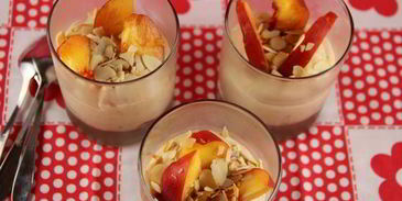 персиковый мусс с медом и миндалем