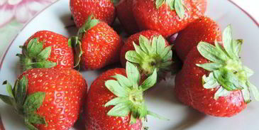 торт-мусс клубника в шоколаде