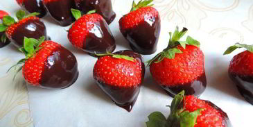 торт-мусс клубника в шоколаде